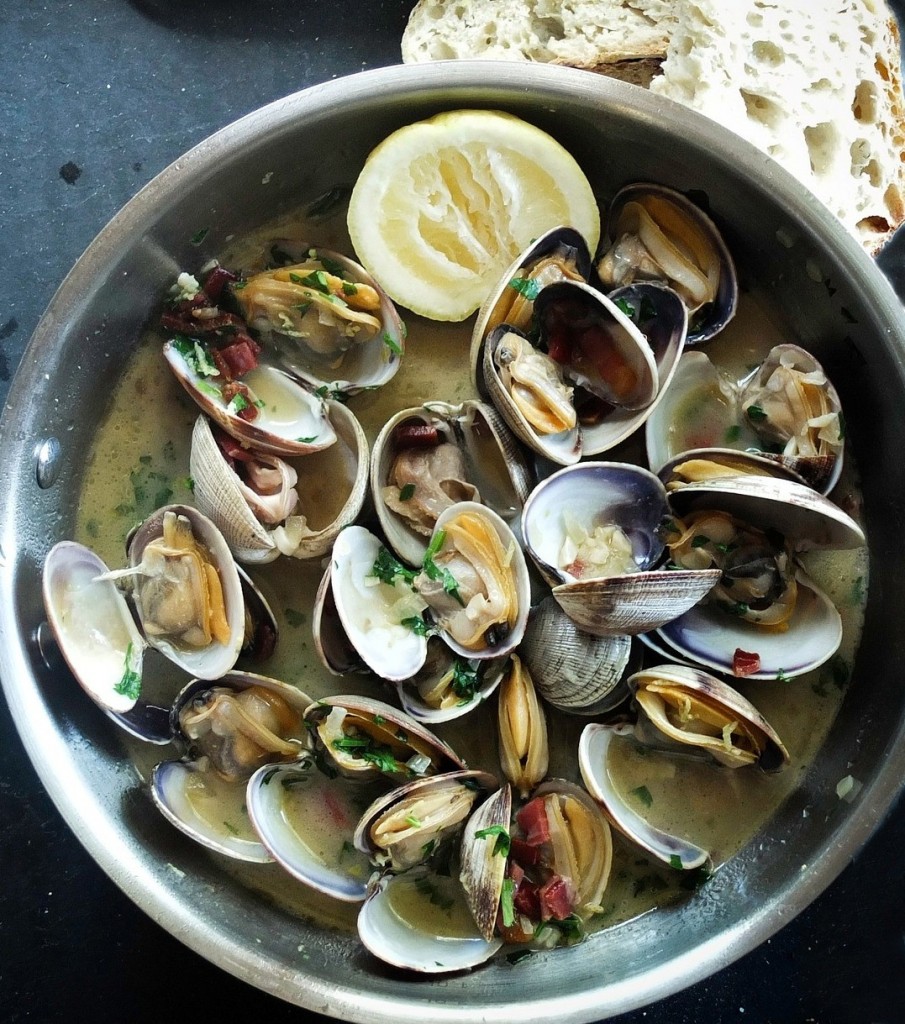 Beer Steamed Clams