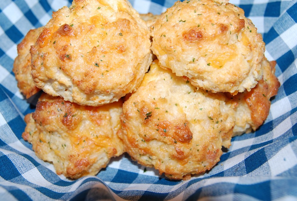 Easy Cheddar Biscuits