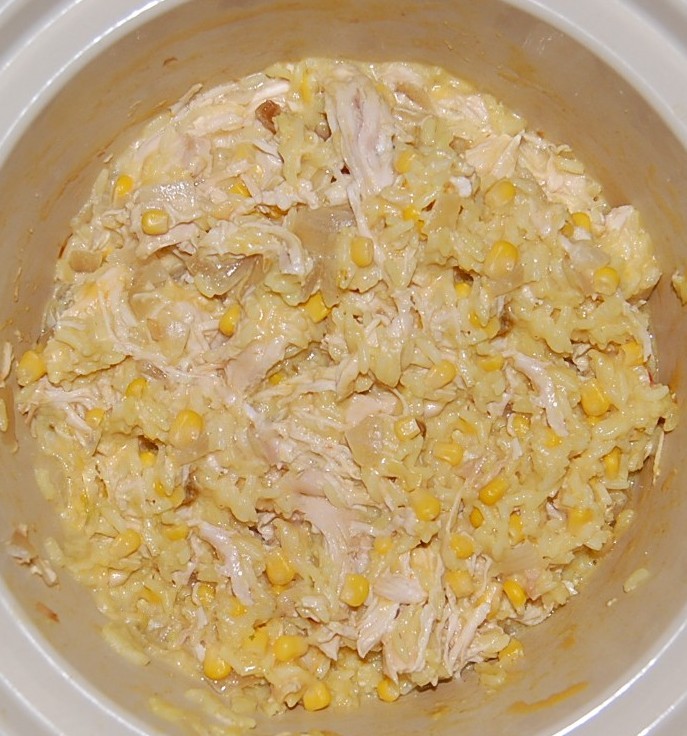 http://www.cookingmamas.com/wp-content/uploads/2012/04/Slow-Cooker-Cheesy-Chicken-Rice-3.jpg