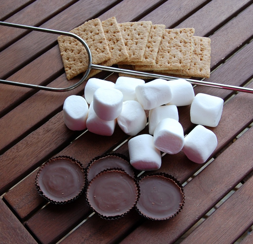 Peanut Butter Cup Smores (3)