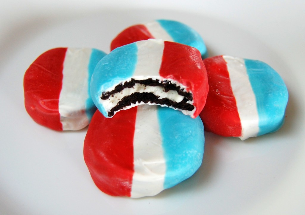 Red White & Blue Chocolate Dipped Oreo Cookies