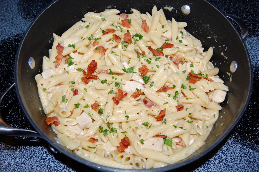 Creamy Chicken Bacon Ranch Pasta