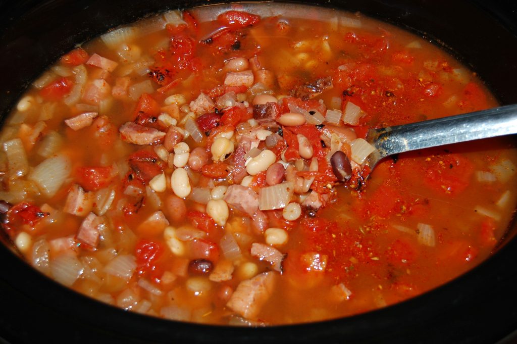 Crock Pot Beans and Ham Soup