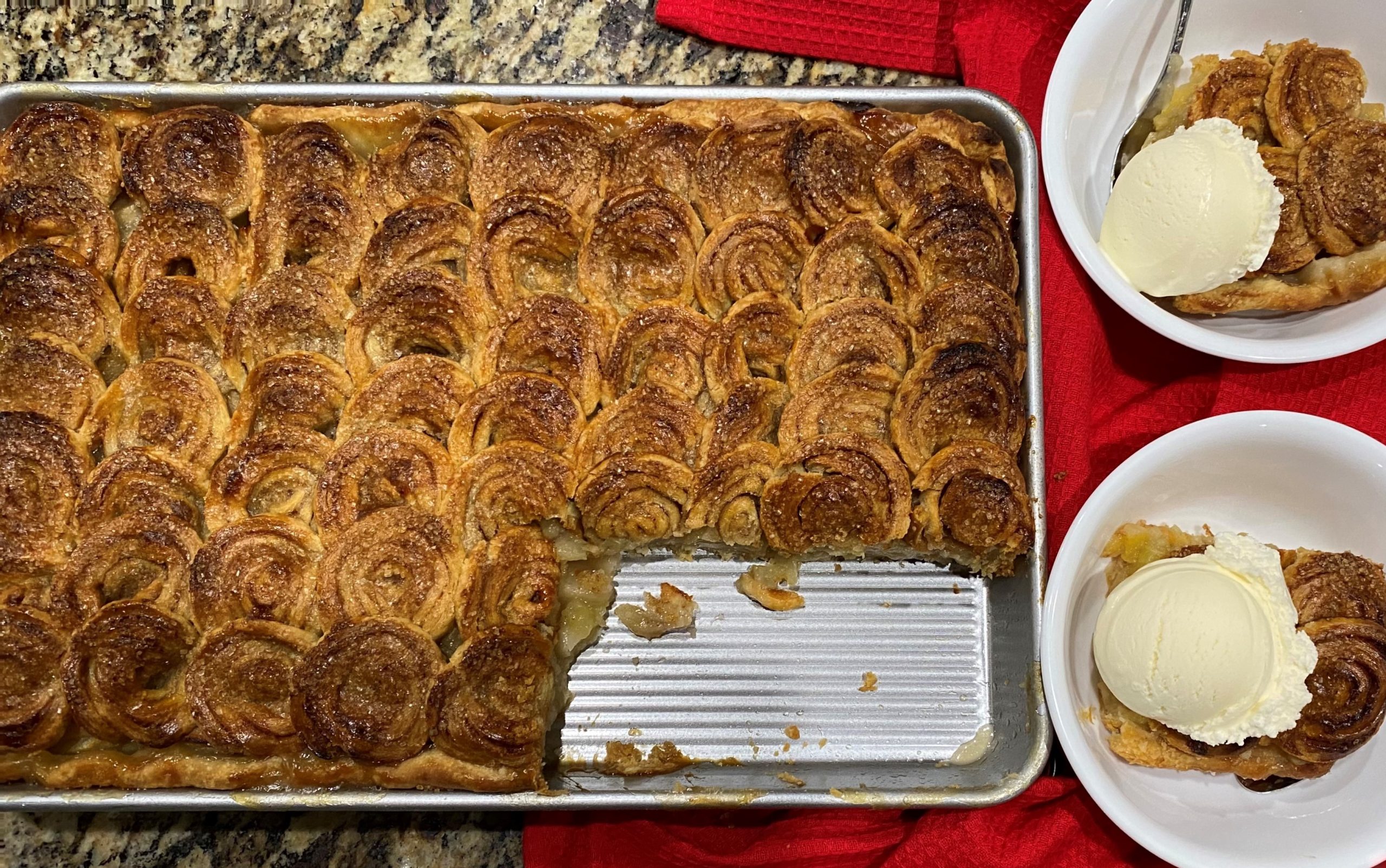 Cinnamon Roll Apple Slab Pie | Cooking Mamas